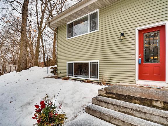 2nd image of 13616 Country Ln