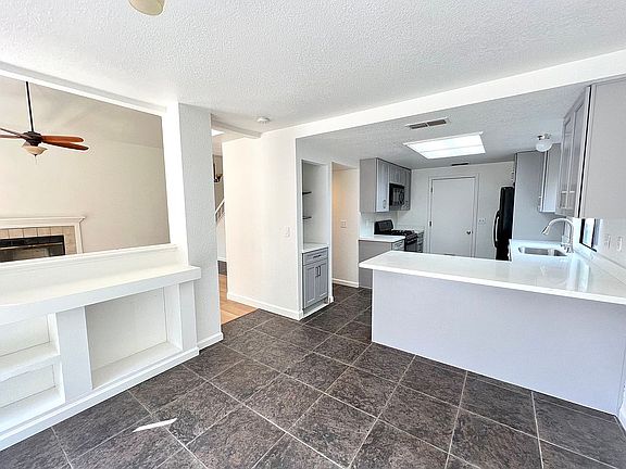 3rd image of 731 Youngsdale Dr