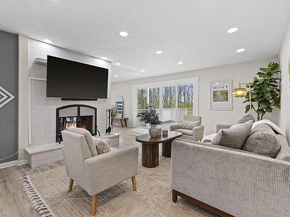 3rd image of 4410 Goleys LANE