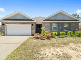 4659 Red Oak Dr, Milton, FL 32583