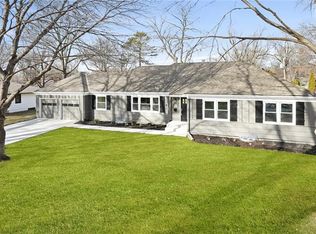 4100 W 97th St, Overland Park, KS 66207