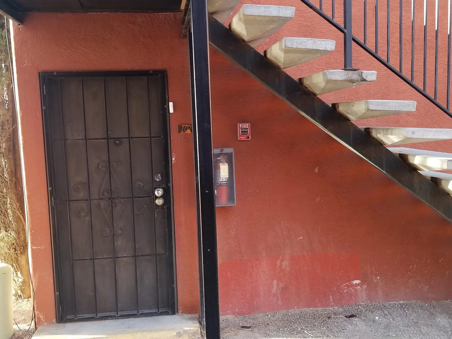 2800 Vail Ave SE — Photo 3