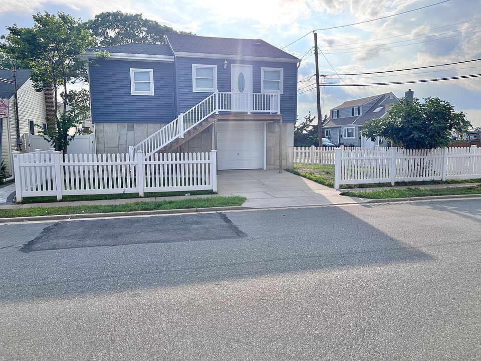 1st image of 3092 Royal Ave
