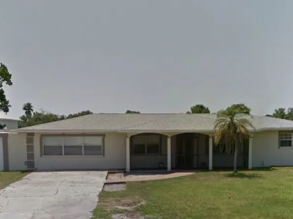 4704 37th St E, Bradenton, FL 34203