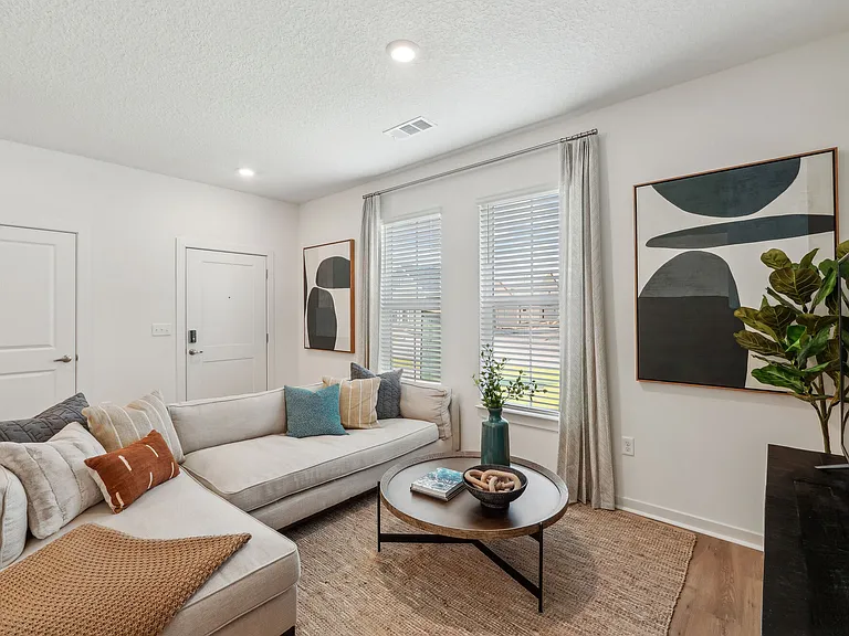 Hamlet at Wildlight - Homes and Townhomes for Rent — Photo 19