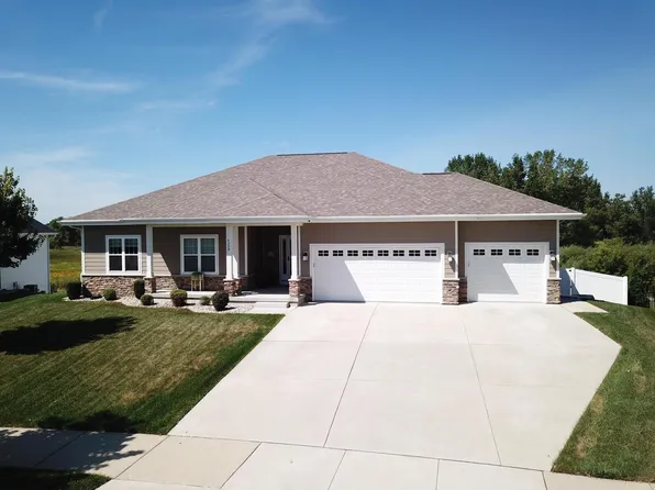 4399 Eagle Ridge Lane, Windsor, WI 53598