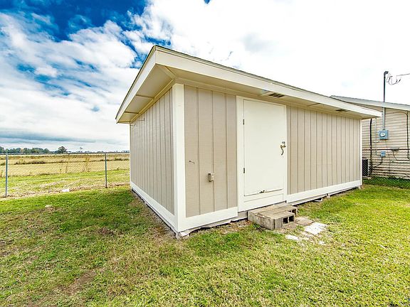 4th image of 125 Bayou Vista Dr