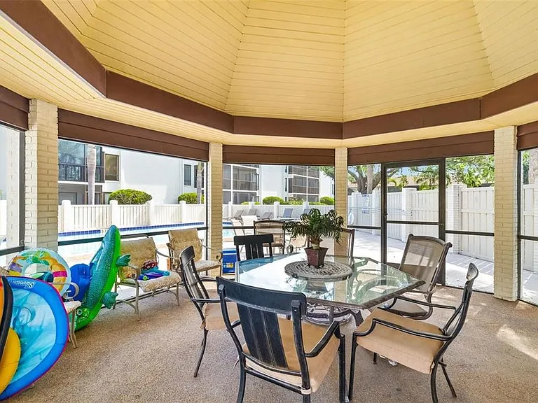 7201 Curtiss Ave #2D — Photo 42