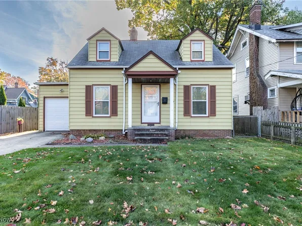 17910 Dillewood Rd, Cleveland, OH 44119