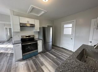 29 Tracy Ave #E, Jewett City, CT 06351