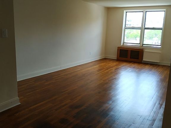 4th image of 14241 41st Ave APT 414