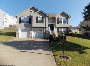303 Hidden Point Trl, Morgantown, WV 26508