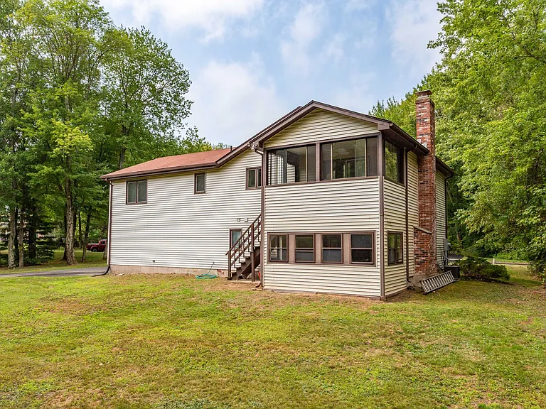 80 Lancaster Dr — Photo 26
