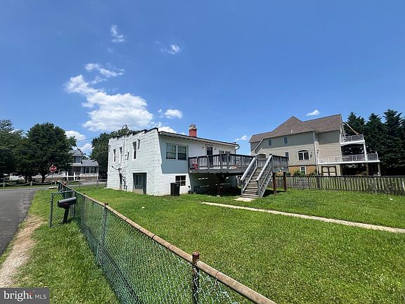 4th image of 9015 Cuckold Point Rd