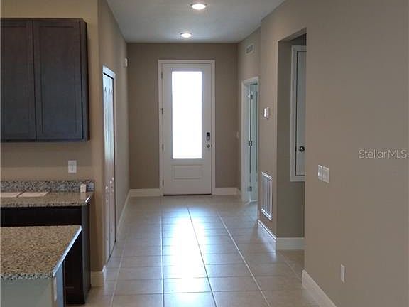 4th image of 1802 Daybreak Dr