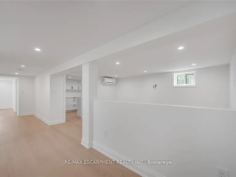 1339 Augustine Dr — Photo 4