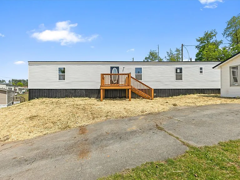 2237 Weaver Pike #3 — Photo 3