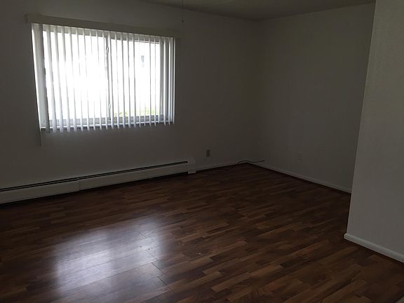 4th image of 205 Parker Ave