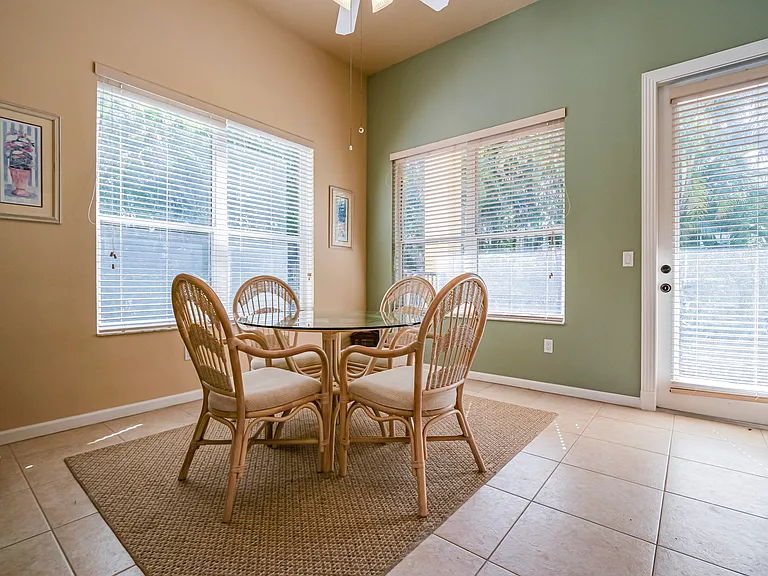 2135 S Maiden Ln — Photo 20