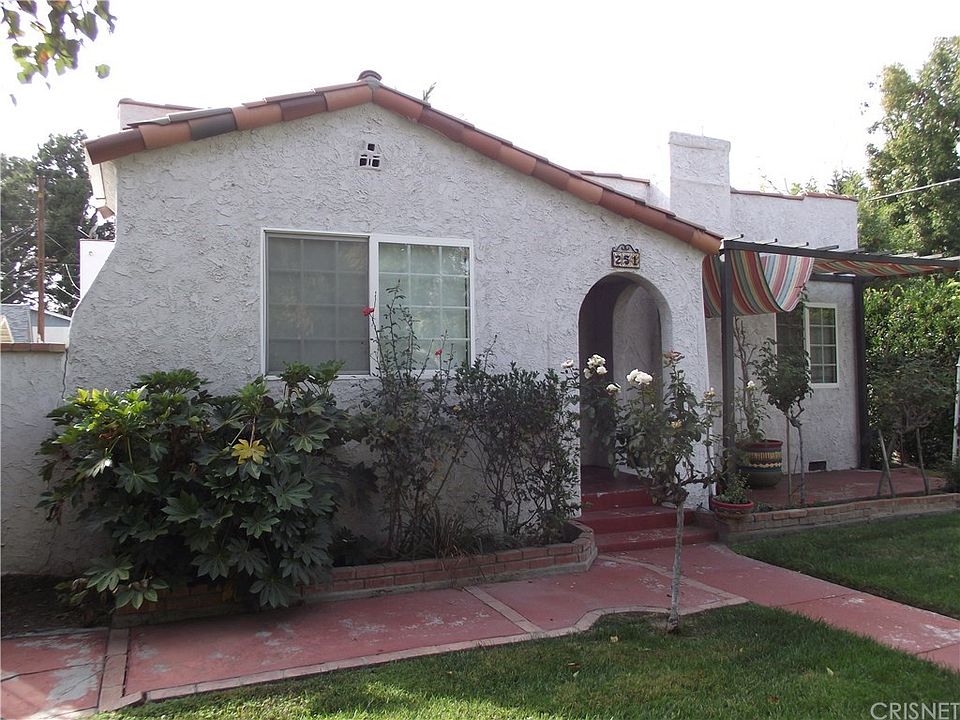 1st image of 251 N Catalina St