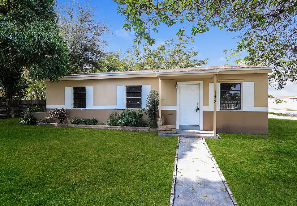 15420 NW 27th Pl