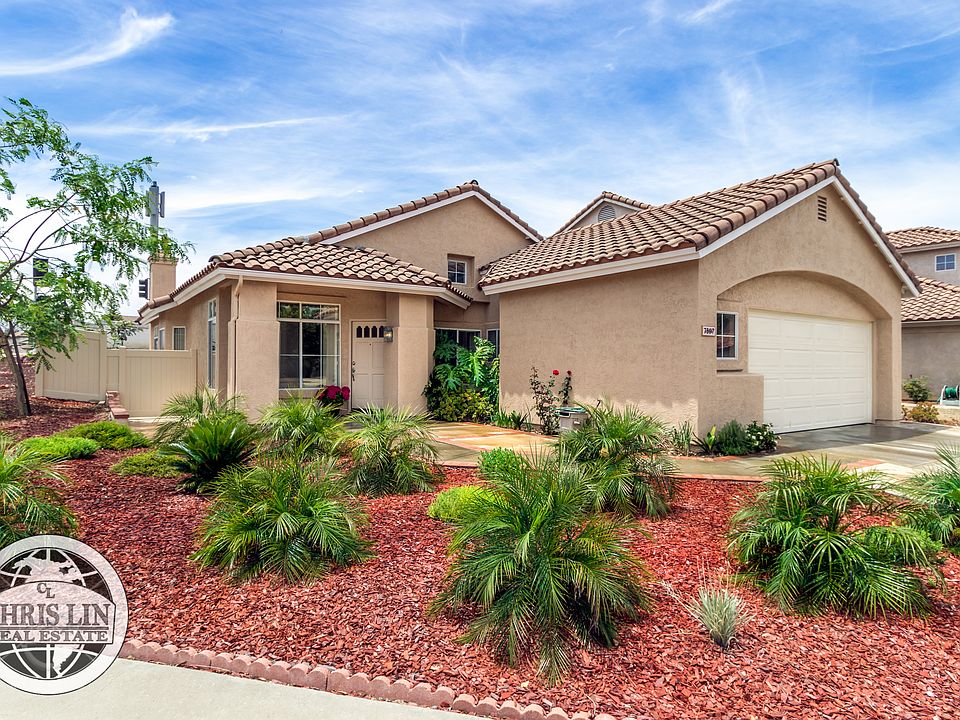 Front Exterior Single Level 