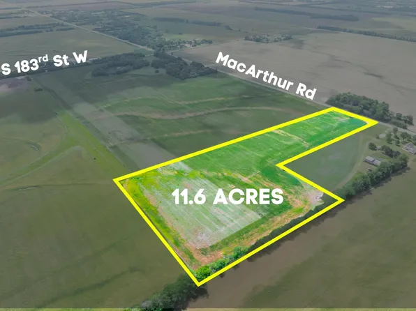 1 E Cedar Rust Ests, Goddard, KS 67052