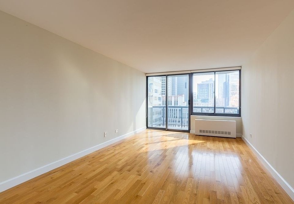 1st image of 235 W 48th St APT 35G