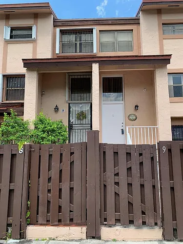 425 W Park Dr #9 Photo 1