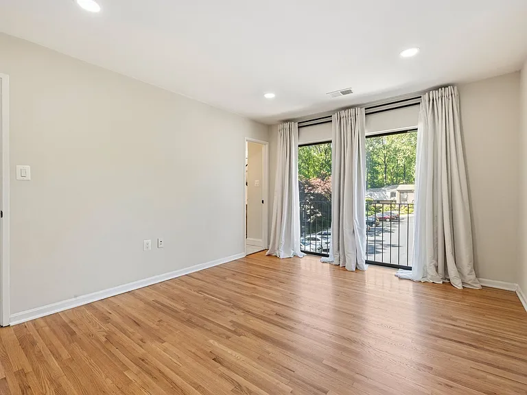 10841 Deborah Dr — Photo 12