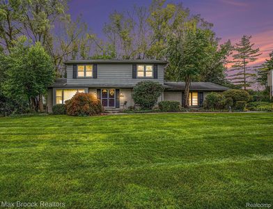 2668 Douglas Dr, Bloomfield Hills, MI, 48304