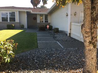 207 SW 185th St, Seattle, WA 98166