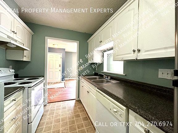 3rd image of 6506 Touchwood Dr