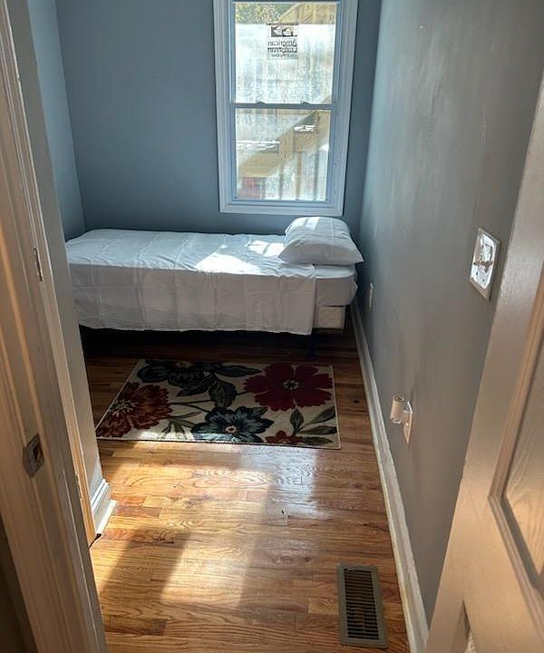 2nd image of 2160 Vesta Ave NW