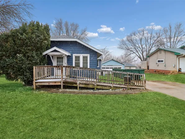 431 S 6th Ave E, Newton, IA 50208