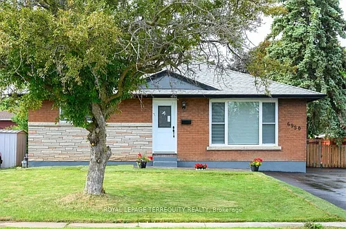 6950 Richmond Cres #MAIN FLOOR Photo 1