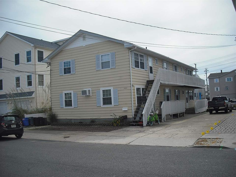 1st image of 382 43rd Pl Unit C
