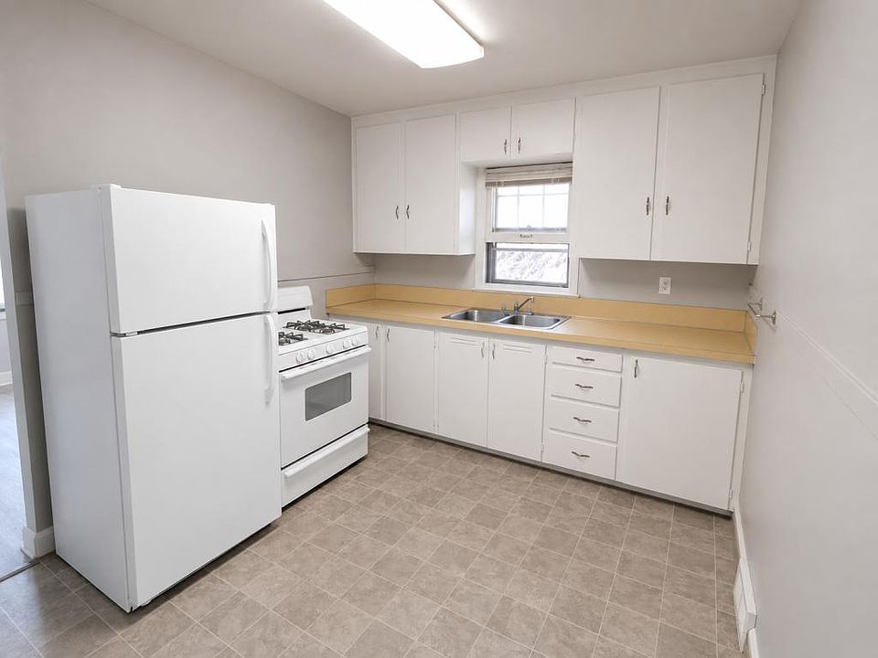 1st image of 1008 N 7th St Unit 3