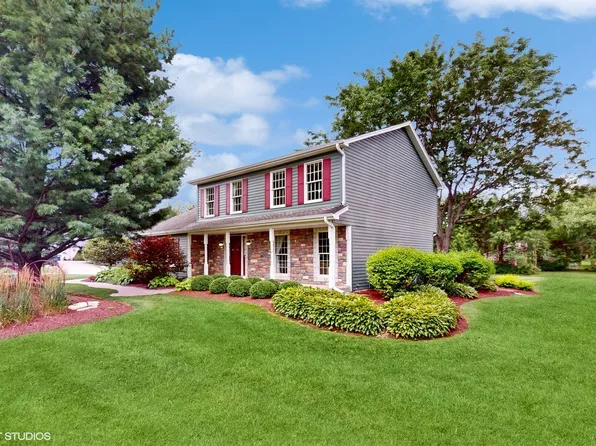 4N620 Chateaugay Ln, Elburn, IL 60119