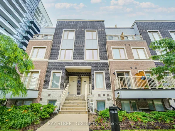 11 Honeycrisp Cres #Townhouse 3, Vaughan, ON L4K 0N7