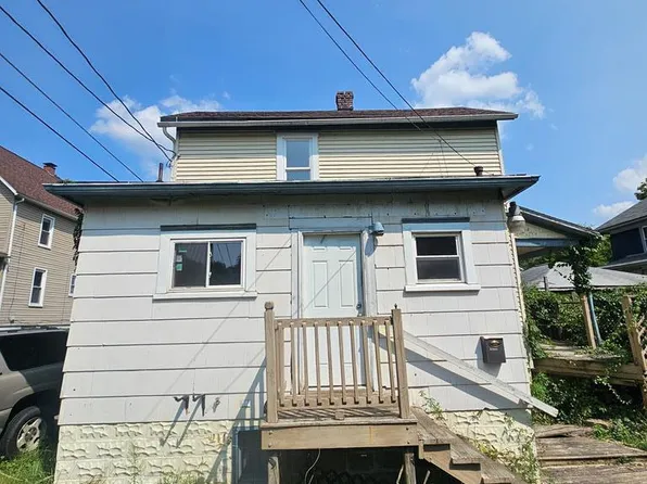 1025R Jacoby St, Johnstown, PA 15902