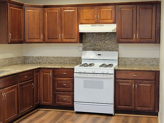 5th image of 4419 Apricot Rd #1