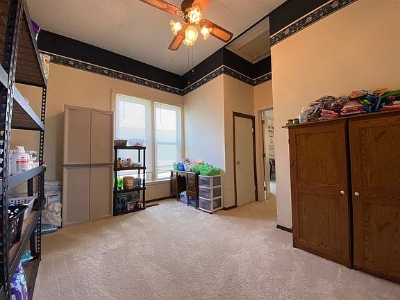 2nd image of 301 N 6th St