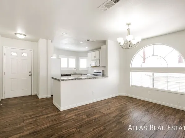 8840 Cornwall Glen Ave, Las Vegas, NV 89129