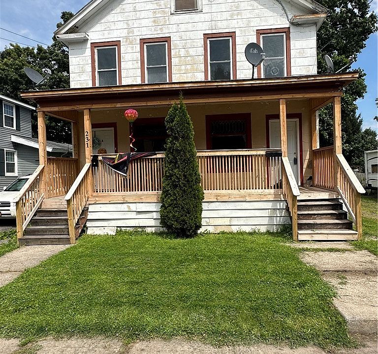 1st image of 231 Duer St