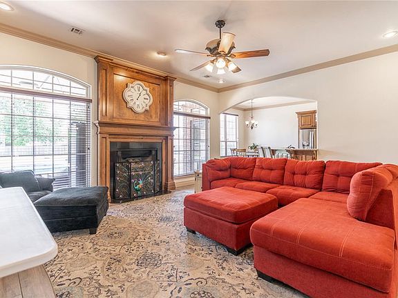 4th image of 4108 Hidden Lake Cir