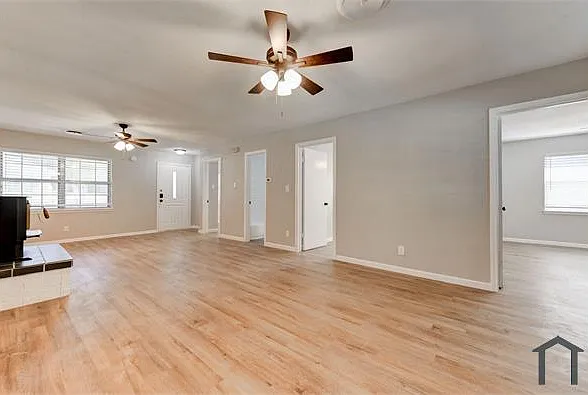 1228 Chippendale Dr — Photo 11