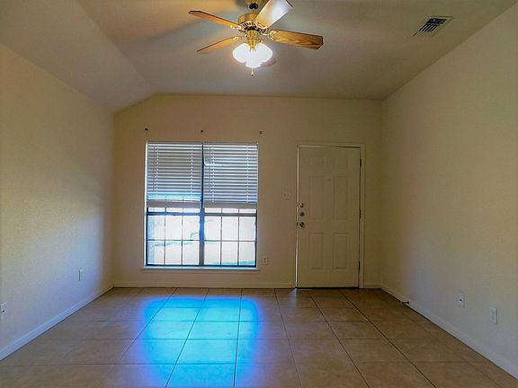 3rd image of 3004 Dannen Ct #B