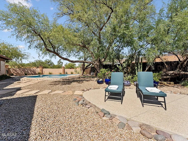7741 E Camino Bavispe — Photo 25