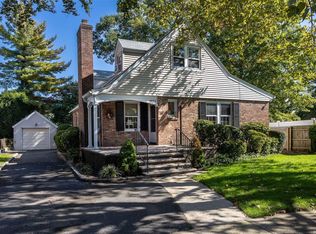 1939 Anita Ct, Baldwin, NY 11510